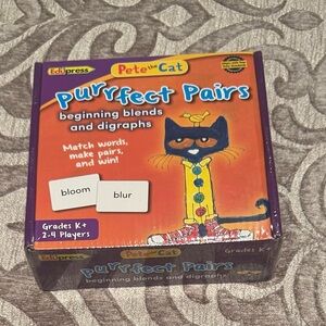 Pete the Cat Purrfect Pairs Game